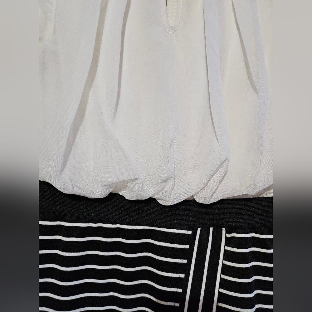 Junior's Midi length formal dress - Picture 3 of 5
